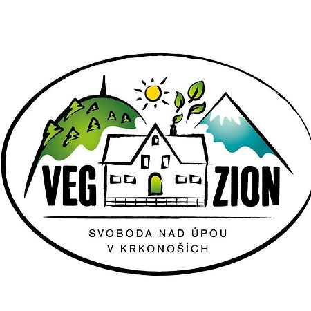 Vegzion - Vegan B&B Свобода-Над-Упоу Экстерьер фото