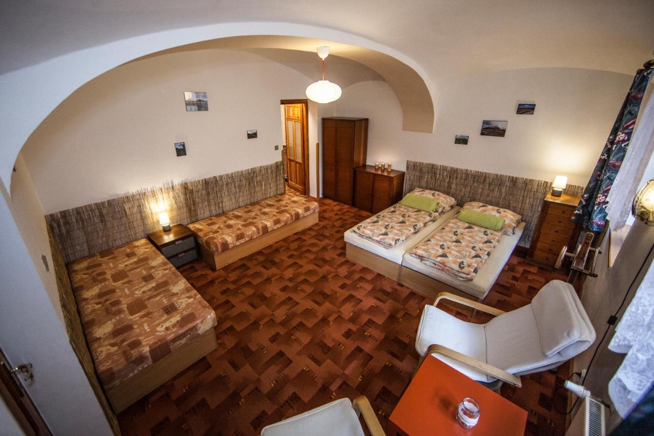 Vegzion - Vegan B&B Свобода-Над-Упоу Экстерьер фото