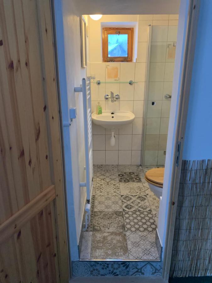 Vegzion - Vegan B&B Свобода-Над-Упоу Экстерьер фото